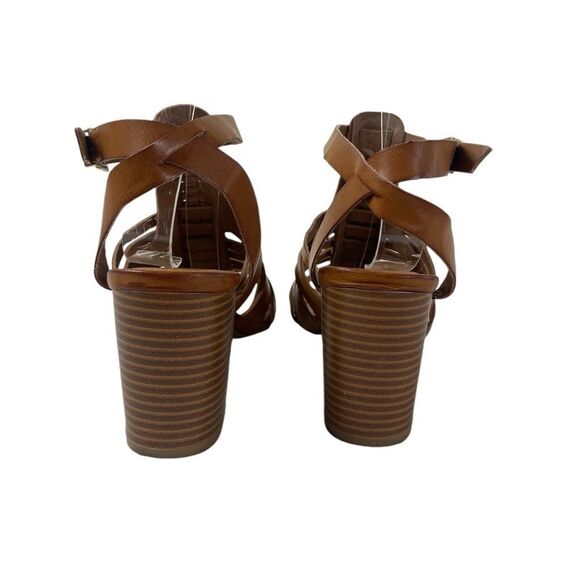 ANA 7.5 Sandals brown straps with and buckle and chunky heel - Picture 4 of 8